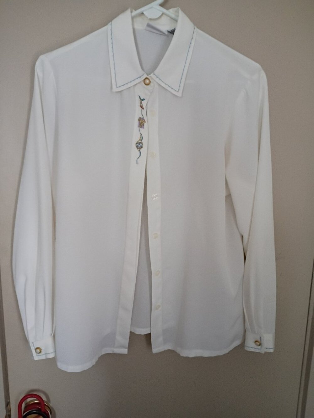 Vintage Embroidered Cream Christmas Blouse by KORET 10